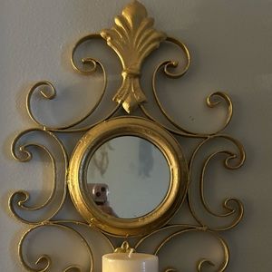 Vintage beautiful gold detailed mirror